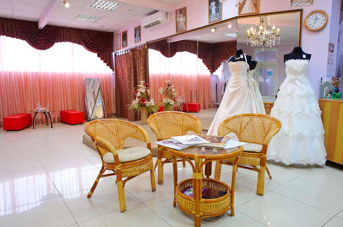 Салон свадебной и вечерней моды «Леди»